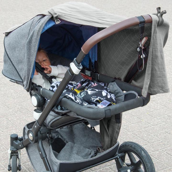 Actual product image Lodger swaddle clip