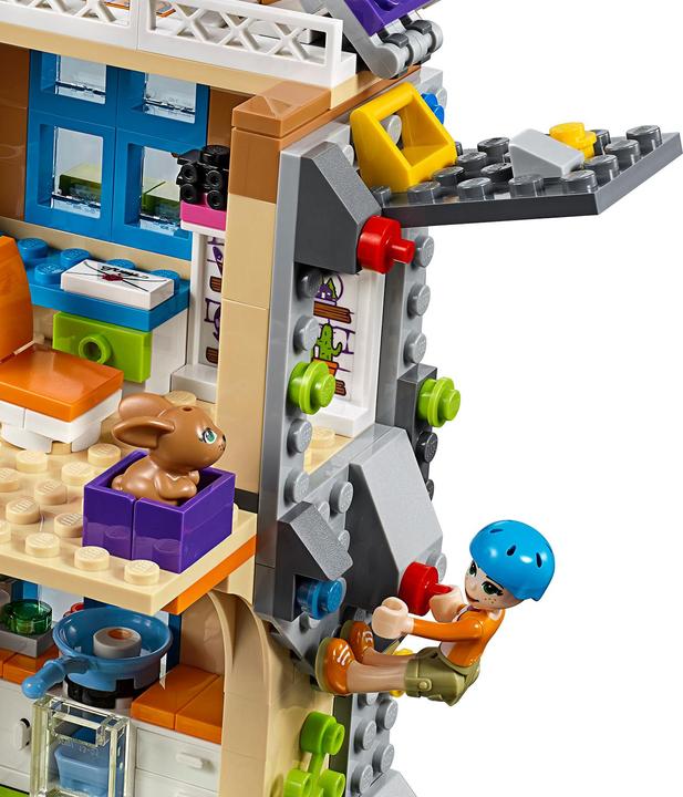 Actual product image LEGO Mia's house with horse (41369, LEGO Friends)