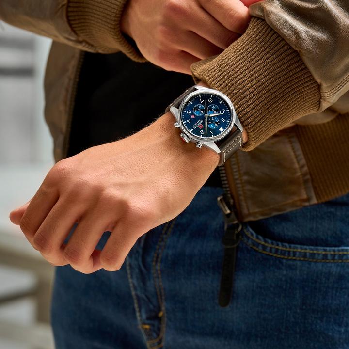 Actual product image Swiss Military Hanowa Thunderbolt Chrono (Chronograph, 43 mm)