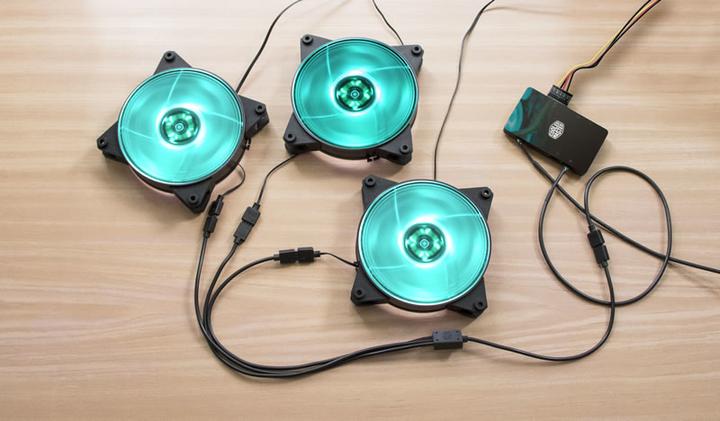Produktbild Cooler Master RGB Splitter-Kabel