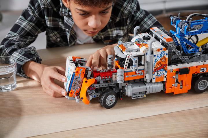 Produktbild LEGO Technic 42128 Schwerlast-Abschleppwagen (42128, LEGO Technic)