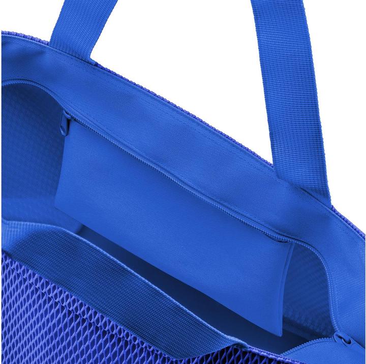 Actual product image reisenthel Tasche Shopper M Mesh Royal Blue
