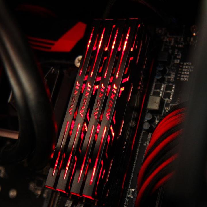 Actual product image Avexir Blitz Series, red LED (4 x 4GB, 3200 MHz, DDR4-RAM, DIMM)