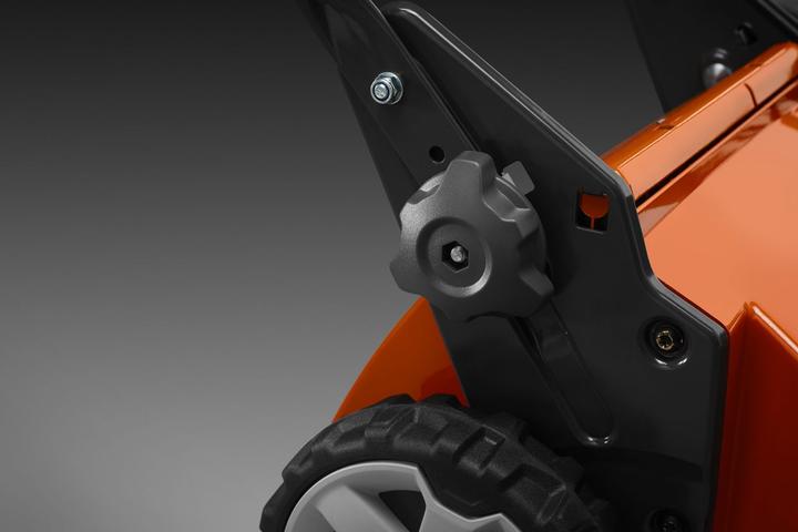 Image du produit Husqvarna LC 247i (Fonctionnement sur batterie)