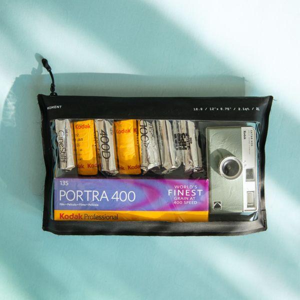 Image du produit Moment Pochette de film de voyage réutilisable moyenne noire (Mallette photo)