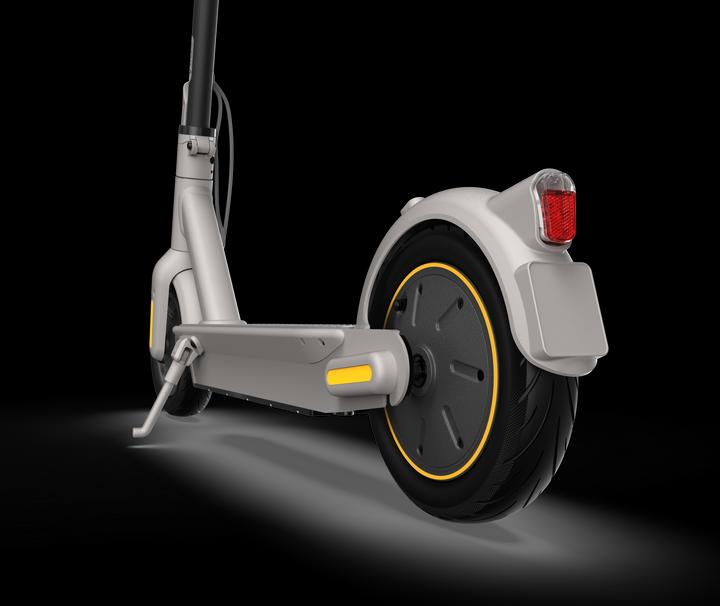 Actual product image Segway-Ninebot MAX G30LE II (25 km/h, 40 km, 350 W)