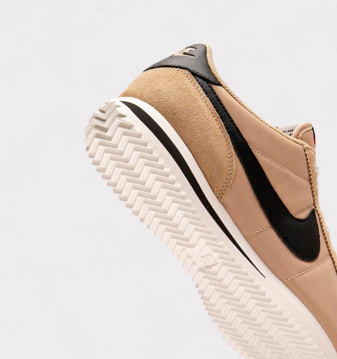 Actual product image Nike Cortez (36.5)