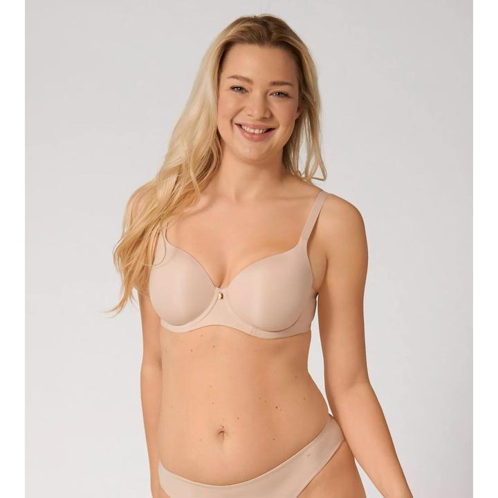 Image du produit Triumph Essentiels pour le maquillage du corps WP (80 C, Une unité par pack)