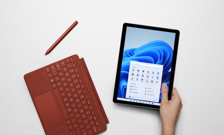 Produktbild Microsoft Surface Go 3 (10.50", Intel Pentium Gold 6500Y, 8 GB, 128 GB)