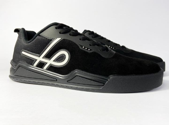 Produktbild Öus Skateschuhe Arquitetonico all black essencial (39)