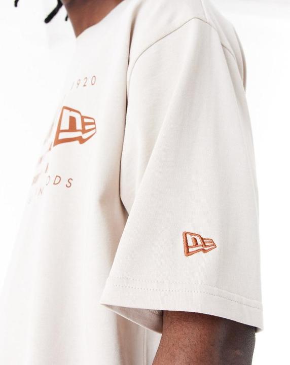 Produktbild New Era Oversize Shirt - HERITAGE PATCH stone beige - S (S)