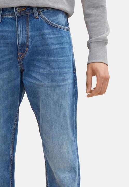Actual product image Tom Tailor Josh regular slim jeans with logo badge in five-pocket style (W30/L34)