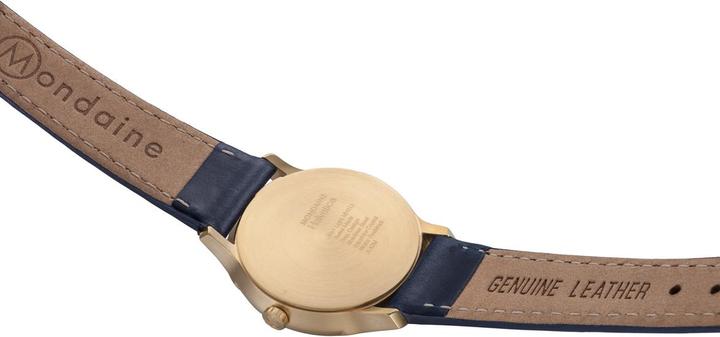 Actual product image Mondaine Helvetica No1 Bleu Marine Light (Analogue wristwatch, Swiss made, 26 mm)