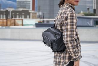 Actual product image Wandrd ROGUE Sling, Uyuni Purple, 9 Liter (Camera shoulder bag, 9 l)