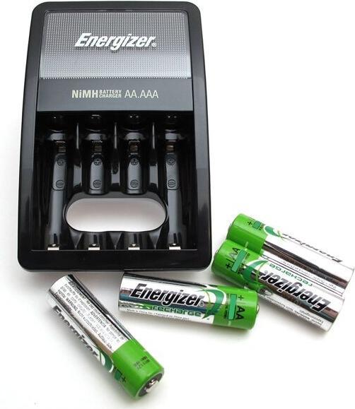 Immagine prodotto Energizer Ricarica Maxi (4 pz., AA, 2000 mAh, Batteria + Caricabatterie)