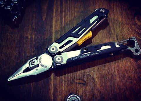 Image du produit Leatherman Signal Samurai Edition Damascus (19 Fonctions)
