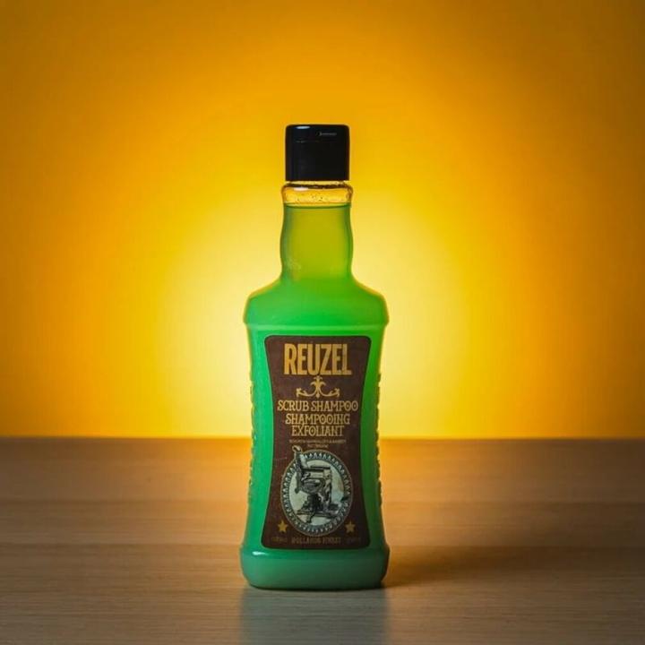 Produktbild Reuzel Scrub Shampoo (100 ml, Flüssiges Shampoo)
