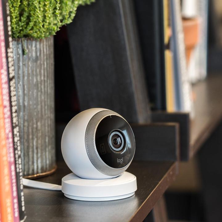 Actual product image Logitech Circle (1920 x 1080 Pixels)