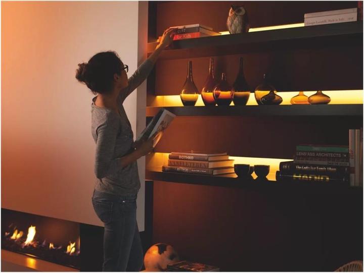 Produktbild Philips Hue Lightstrips BT Erweiterung (RGBW, 100 cm, Indoor)