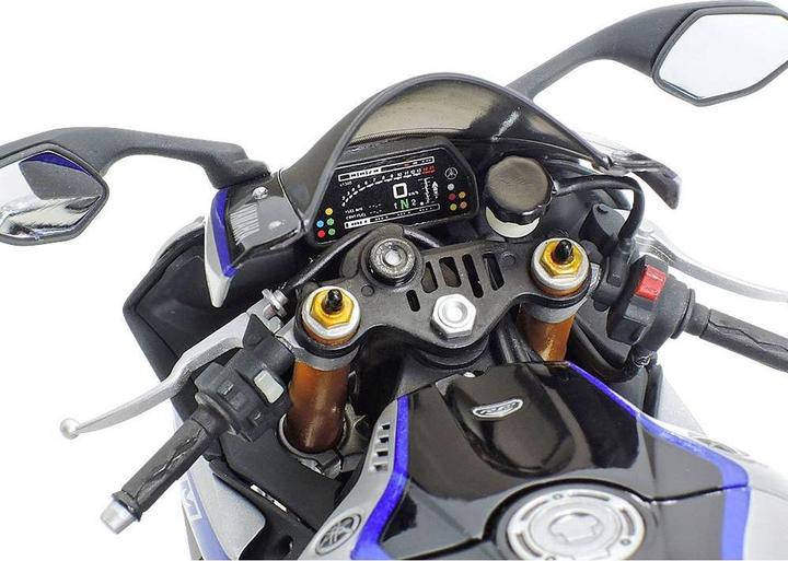 Actual product image Tamiya Yamaha YZF-R1M