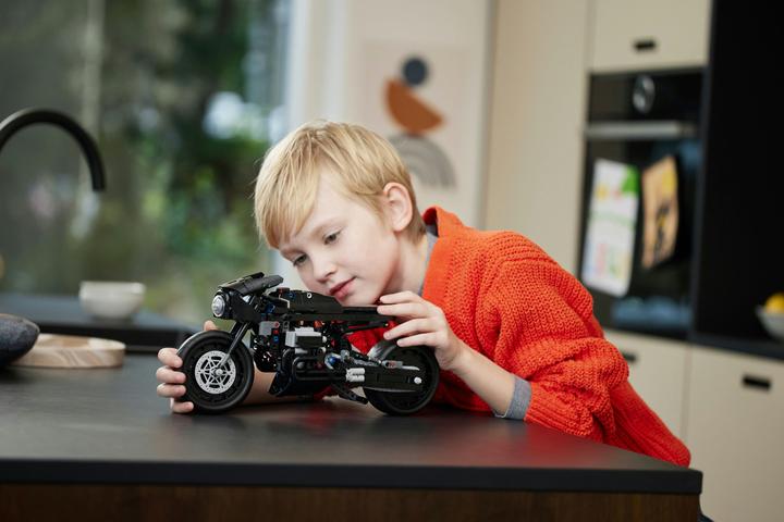 Produktbild LEGO The Batman - Batcycle (42155, LEGO Technic)