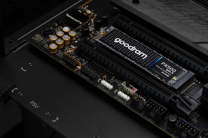 Image du produit Goodram SSD PX500 GEN.3 PCIe 3x4 1TB M.2 2280 RETAIL (1000 Go, M.2 2280)