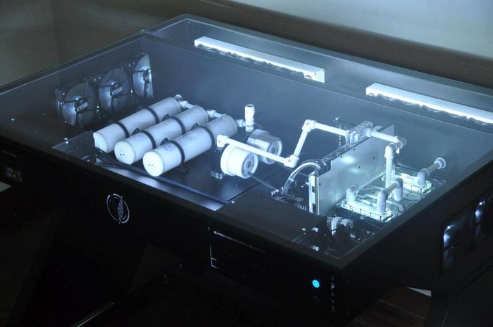 Produktbild Vector VD01 (ATX, mATX, Mini-ITX, E-ATX)