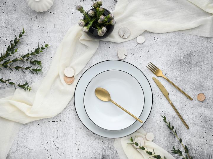 Actual product image CreaTable Luna (12 Piece)
