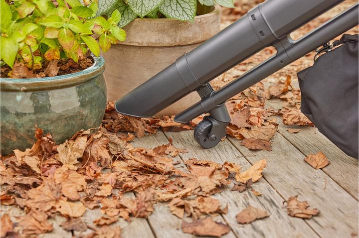 Produktbild Gardena Akku-Laubsauger/Laubbläser PowerJet Collect 18V P4A solo (grau/schwarz, ohne Akku und Ladegerät, POW (Akkubetrieb, Laubbläser)