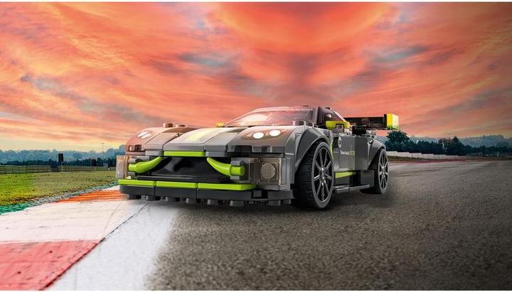 Productafbeelding LEGO Aston Martin Valkyrie AMR Pro & Aston Martin Vantage GT3 (76910, LEGO Snelheidskampioenen)