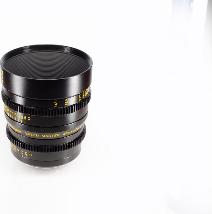 Actual product image Zhongyi Mitakon Fixed focal length Speedmaster 35 mm T1 Cine (Micro Four Thirds, Micro Four Thirds)