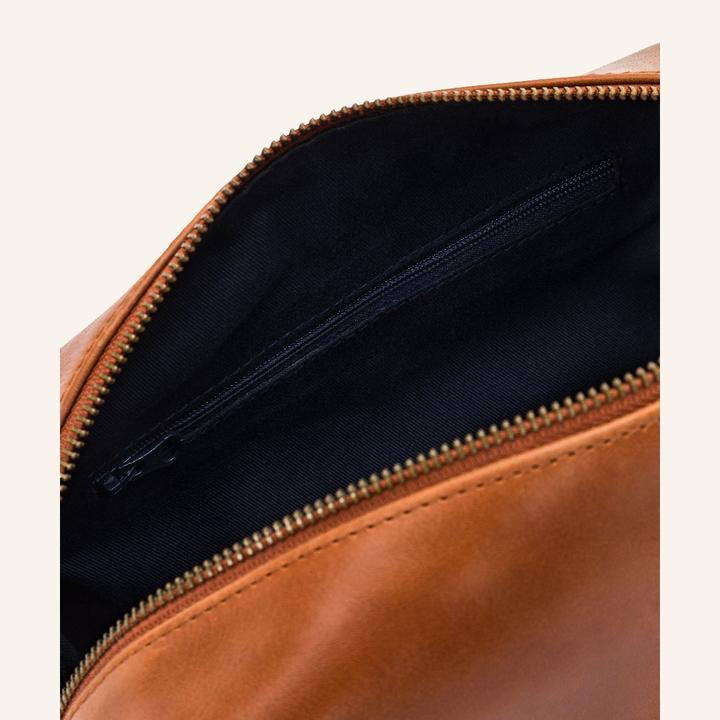 Actual product image Buckle & Seam Waschbeutel Everest