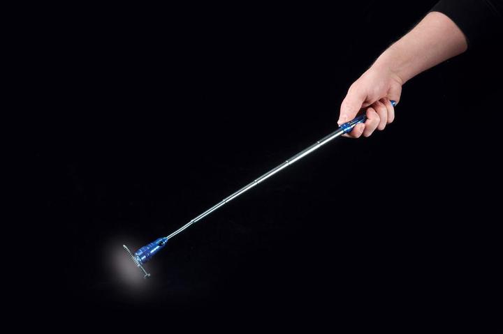 Immagine prodotto HEYTEC Torcia telescopica a led, blu (57 cm, 508 lm)