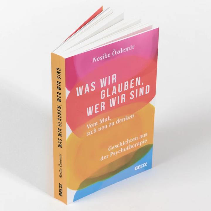 Produktbild Was wir glauben, wer wir sind (Deutsch, Nesibe Özdemir, 2022)