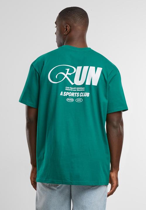 Actual product image Mister Tee MisterTee A Sportsclub Oversize Tee - 183797 (XS)