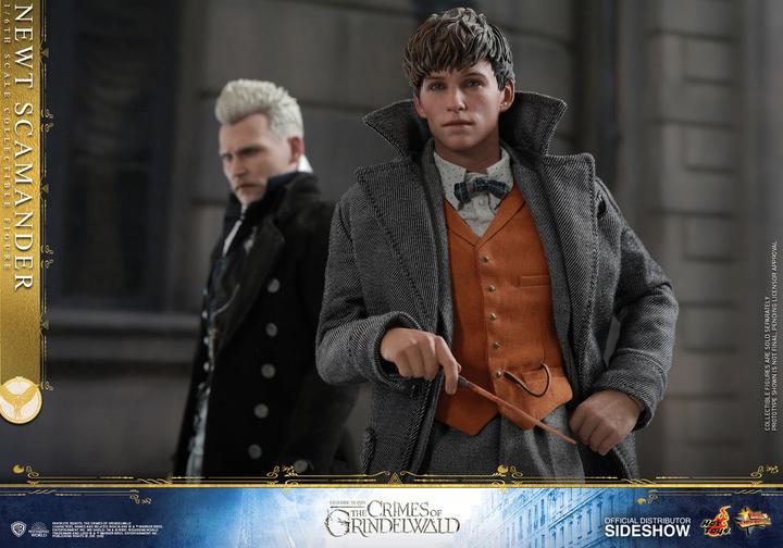 Produktbild Hot Toys Phantastische Tierwesen 2 “Newt Scamander” 1/6 Scale Figur