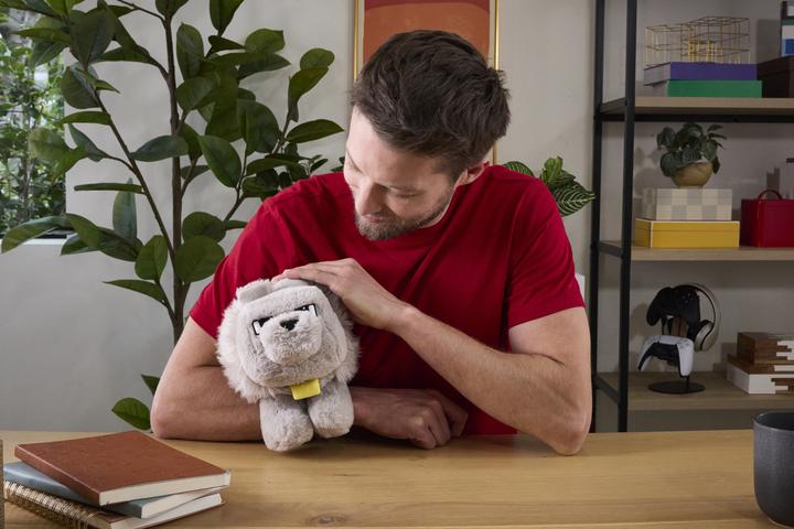 Actual product image Minecraft Dennis the Wolf (24.10 cm)