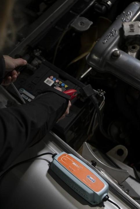 Actual product image Ctek Chargeur de batterie intelligent CT5 GULF EDITION limitée 12V 5A (12V)