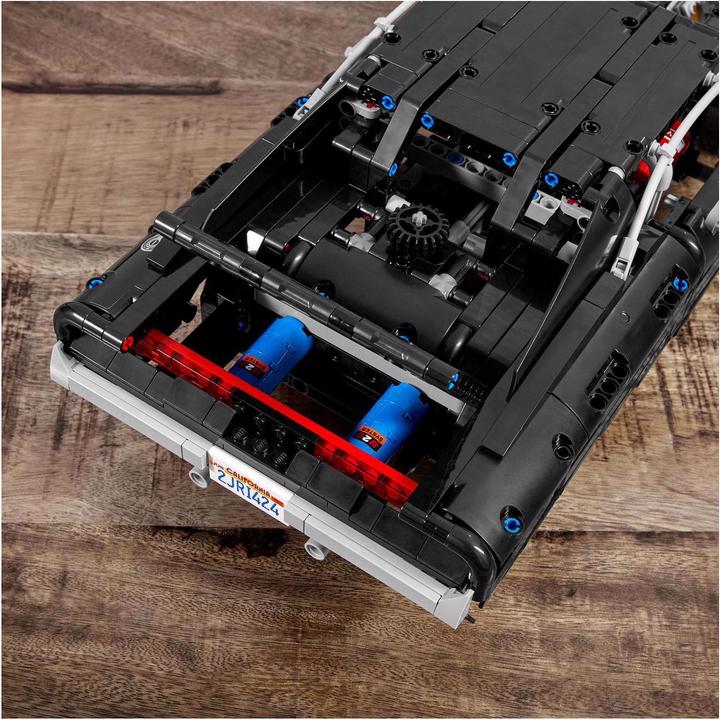 Produktbild LEGO Dom's Dodge Charger (42111, LEGO Technic)