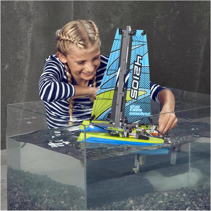 Produktbild LEGO Technic: Katamaran (42105, LEGO Technic, LEGO DC)