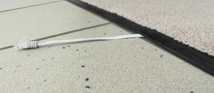 Actual product image InLine 3m patch cable flat, U/UTP, Cat.6 (U/UTP, CAT6, 3 m)