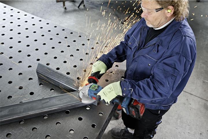 Produktbild Bosch Professional GWS 18V-15 SC (125 mm)