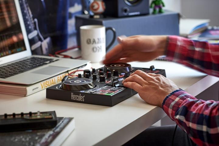 Actual product image Hercules DJ Control Inpulse 200