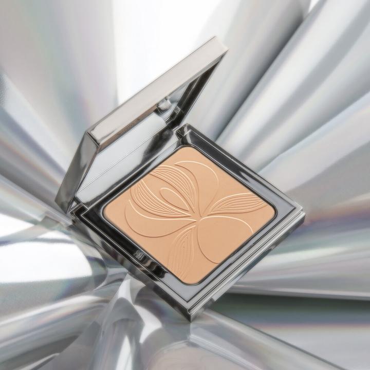 Actual product image Sisley Blur Expert (1 beige)