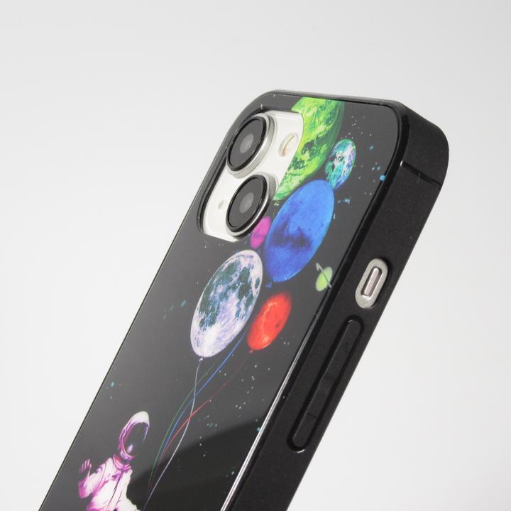Produktbild PhoneLook Hülle Silikon Glossy integriertes LED Licht mit USB-C Anschluss Floating Astronaut (Apple iPhone 15)