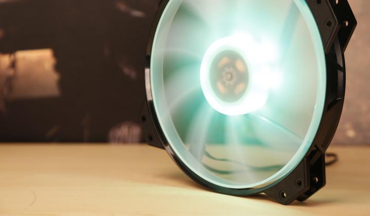 Immagine prodotto Cooler Master Mf200r RGB (200 mm, 1 x)