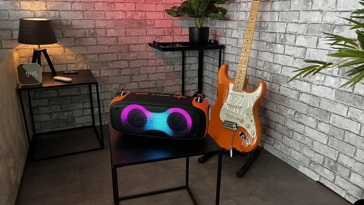 Productafbeelding N-Gear Blazooka 830 - Draagbare Bluetooth Luidspreker - Karaoke Set - Met Microfoon & Verlichting - IPX5 (6 h)