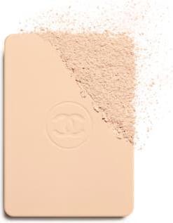 Actual product image Chanel Ultra Le Teint Flawless Finish Compact Foundation (Br32)