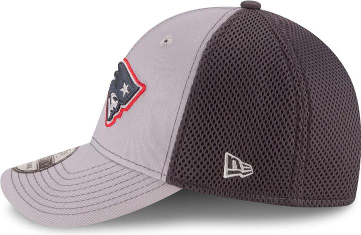 Actual product image New Era 39Thirty Stretch Mesh Cap - New England Patriots - L (L)