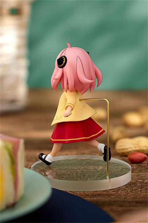 Actual product image Good Smile Company Spy x Family Pop Up Parade PVC Statue Anya Forger: On an Outing Ver. 10 cm